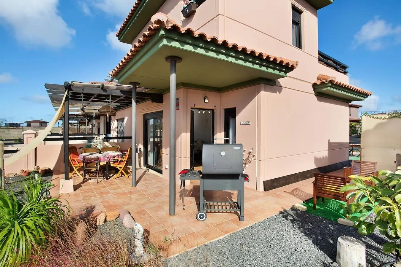 Semesterbostad Amadeus Villa La Oliva